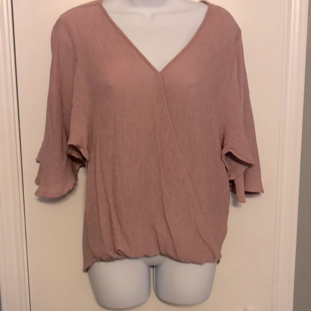 Ladies size medium mauve top